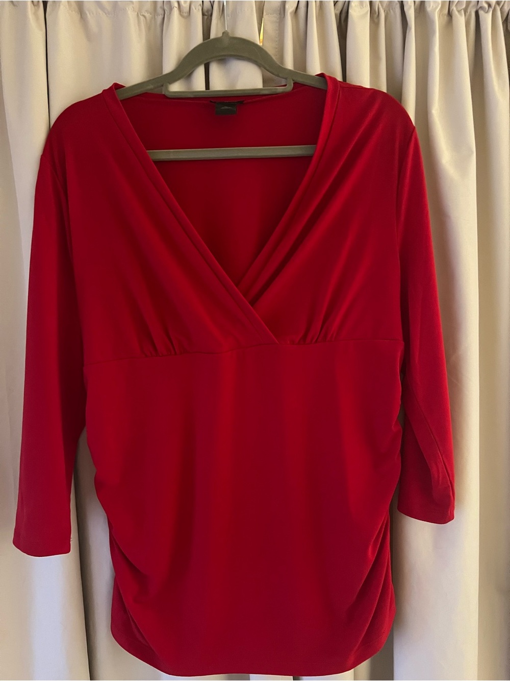Ann Taylor Red Wrap-Front 3/4 Sleeve Top with ruching at both sides